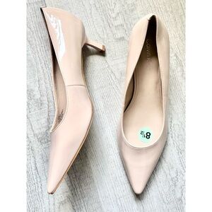 Calvin Klein Beige Kitten Heel Pumps Vegan Patent Leather pointy toe-Size 8.5
